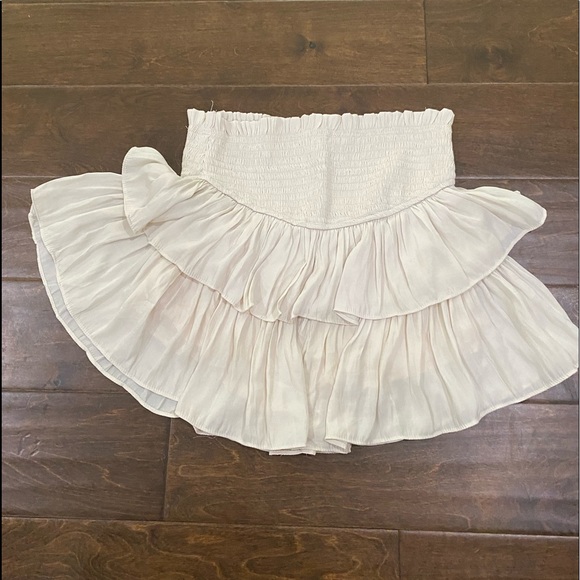 tiered skirt cream - Picture 1 of 2